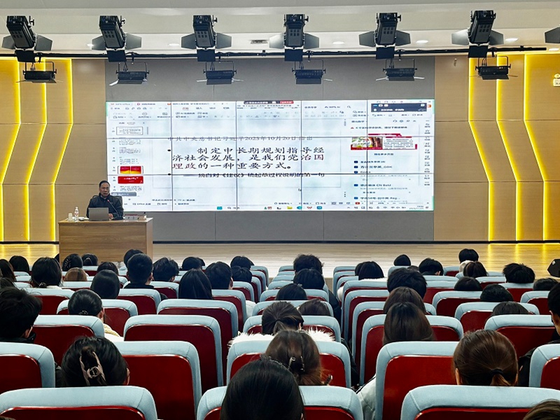 史豪.jpg 史豪.jpg