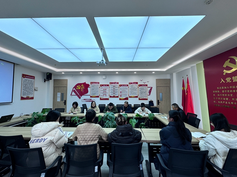 教研室.jpg 教研室.jpg