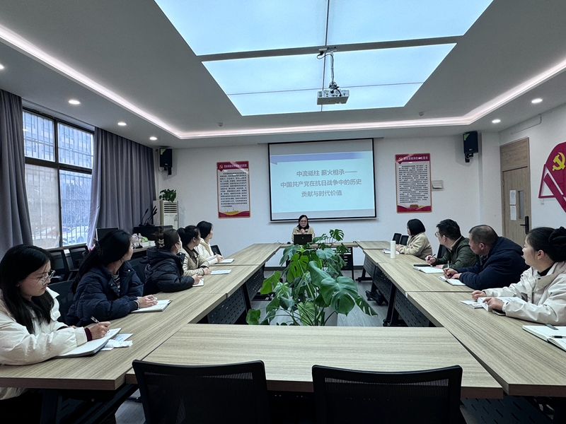 支部书记.jpg 支部书记.jpg