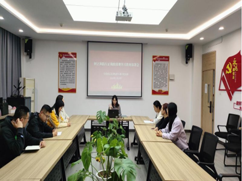 封_副本.jpg 封_副本.jpg